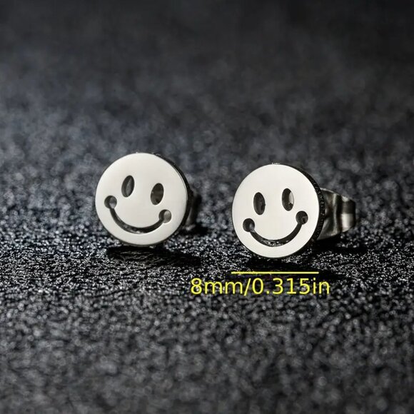 Smiley Face Stud Earrings Round Silver Tone One Size New - Picture 5 of 11